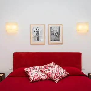 Prestigious Via Barberini Apartment Rome